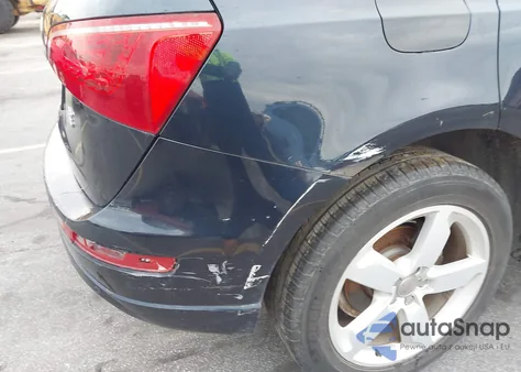 2010 Audi Q5 3.2 Premium z USA, uszkodzony, nr VIN WA1VKAFP8AA036681